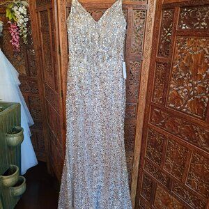 Formal dress for prom or pageant